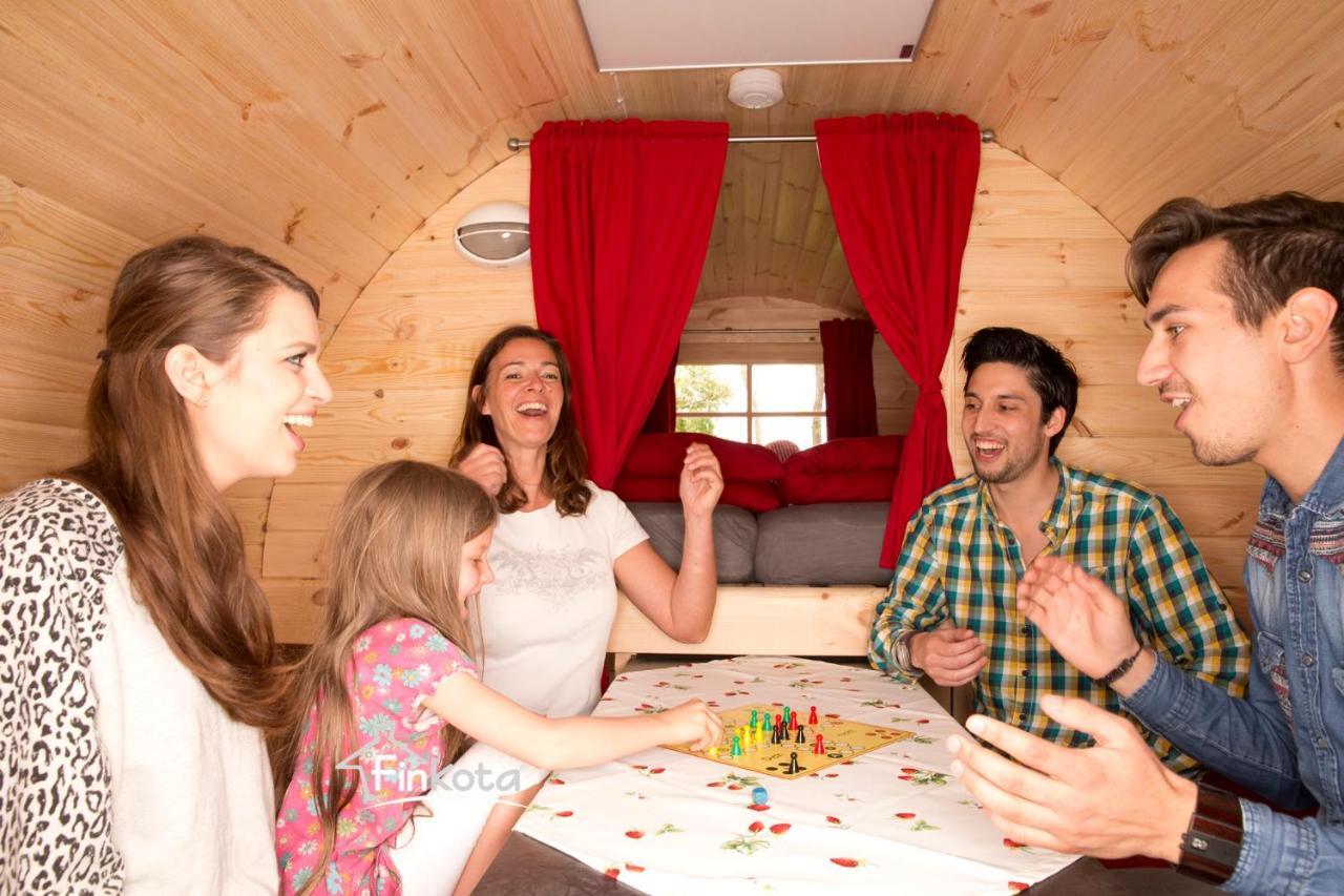 Ferienwohnungen & Campingfaesser Am Kunstteich Wettelrode Bagian luar foto