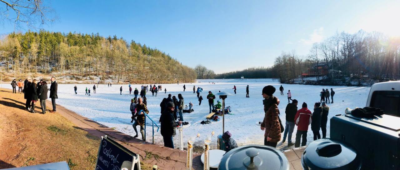 Ferienwohnungen & Campingfaesser Am Kunstteich Wettelrode Bagian luar foto